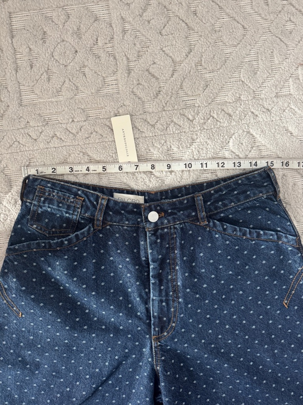 THE KAYDEN CARPENTER HIGH RISE BARREL JEANS BY PILCRO Size 27 - Picture 5 of 6